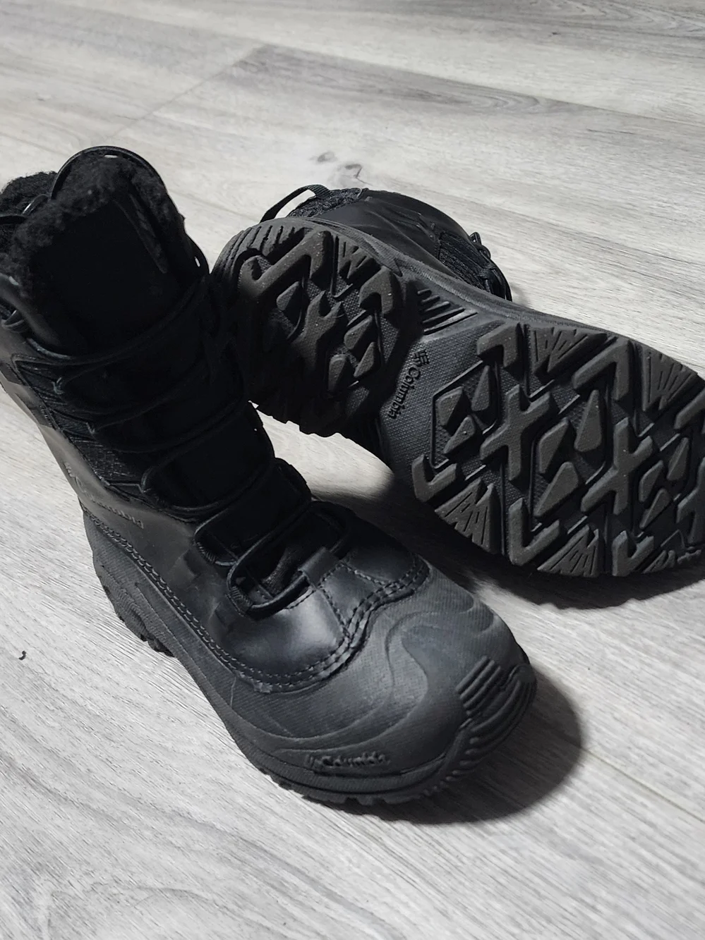 Columbia Black Waterproof Bugaboot Celsius Snow Boots Youth Size 4 Womens 5.5